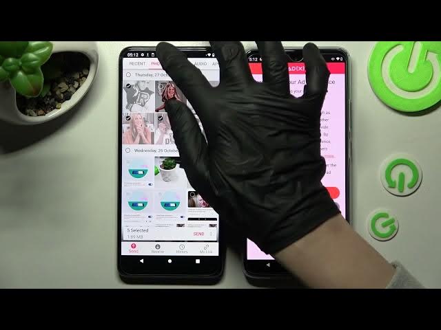 Video thumbnail for How to Transfer files from Motorola Moto E22 to an Android Device - Install Send Anywhere