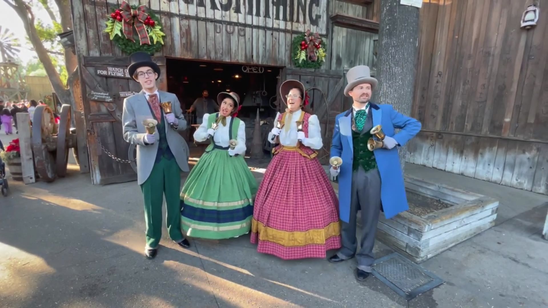 'Video thumbnail for Calico Carolers at Knotts Merry Farm'