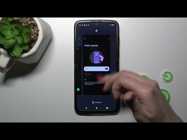 Video thumbnail for Motorola Razr 2022  - How to Mute Ringtone