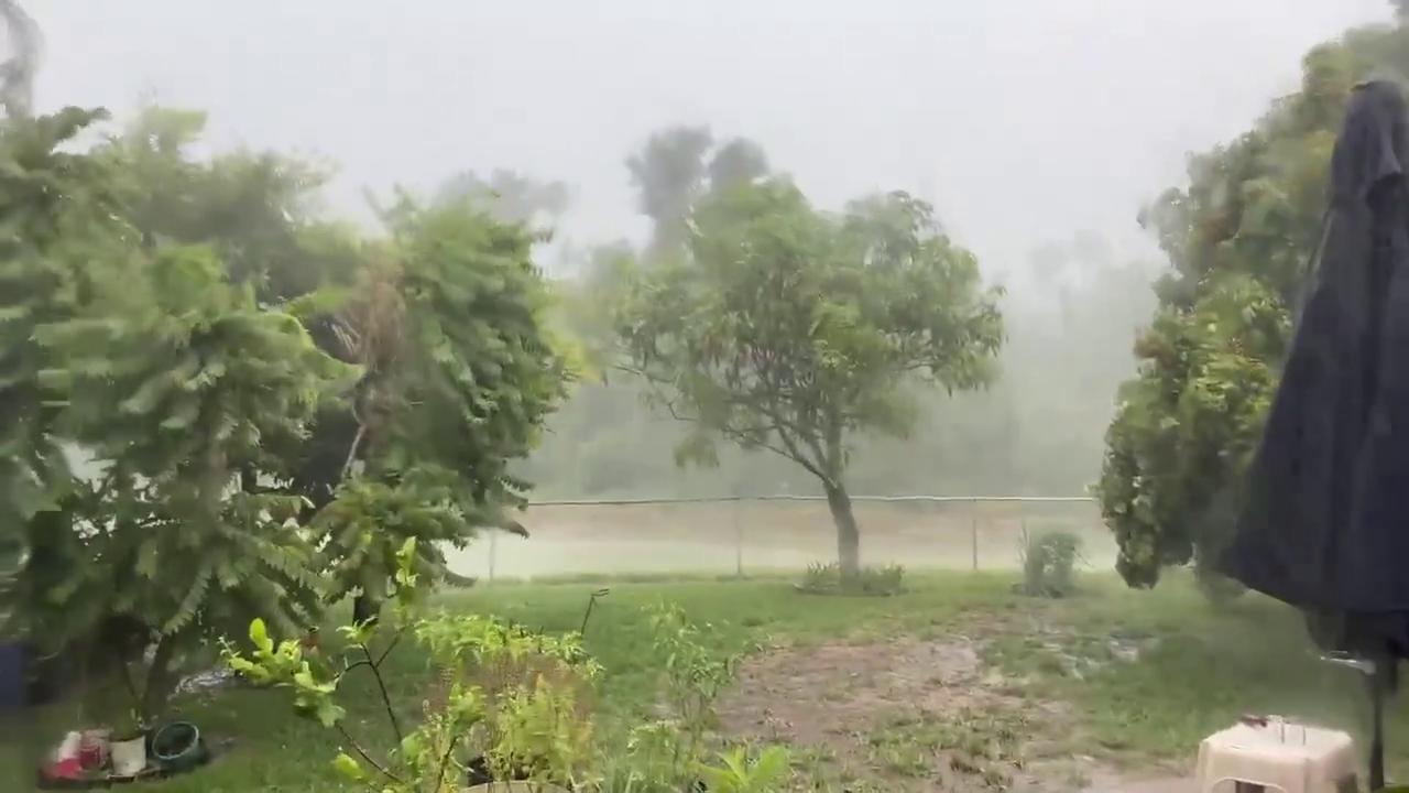 Video thumbnail for US: Heavy Rain and Gusty Winds Hit Bradenton, Florida.