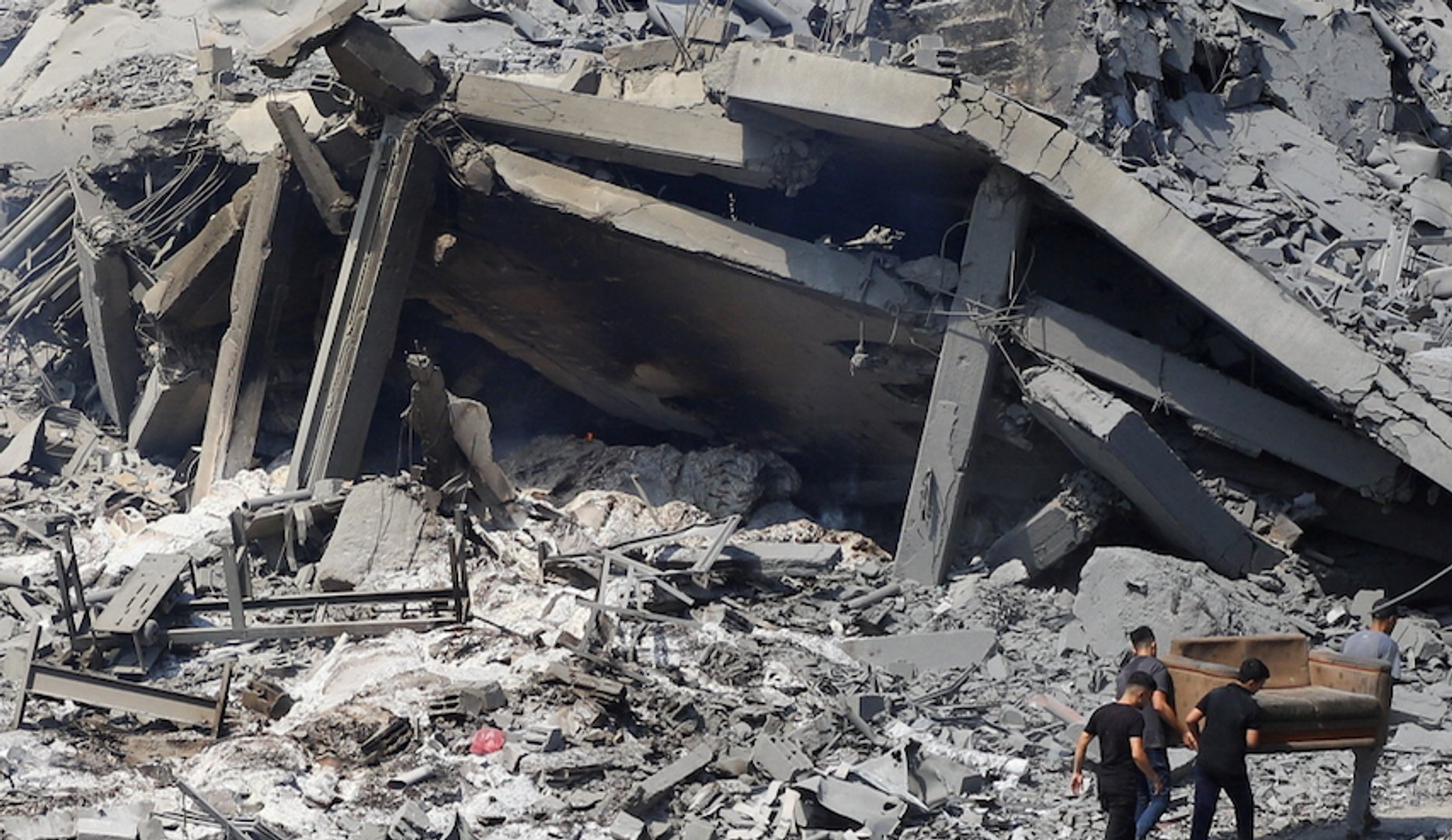 Video thumbnail for Trump announces Hamas to disarm paving way for Israel to withdraw from Gaza