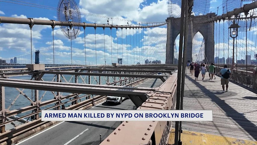 Video thumbnail for Hourlong effort on Brooklyn Bridge ends in deadly police shooting