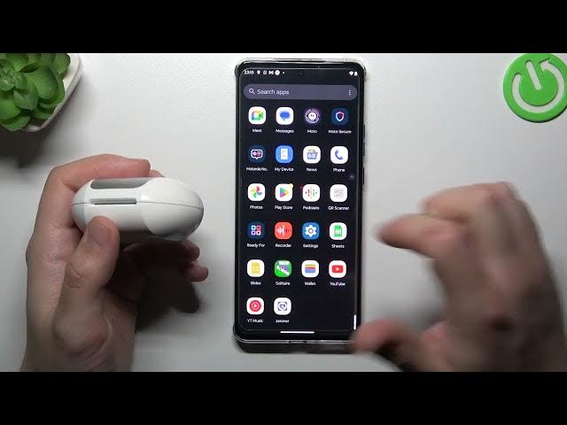 Video thumbnail for How to FIX Bluetooth Connection on Motorola Edge 40?