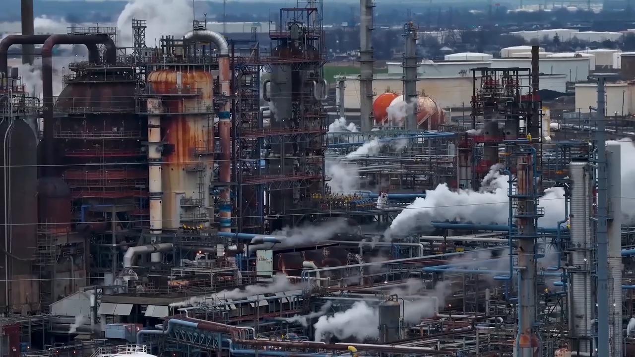 Video thumbnail for US: Brent crude tops $105 as US-Iran conflict fuels supply concerns.