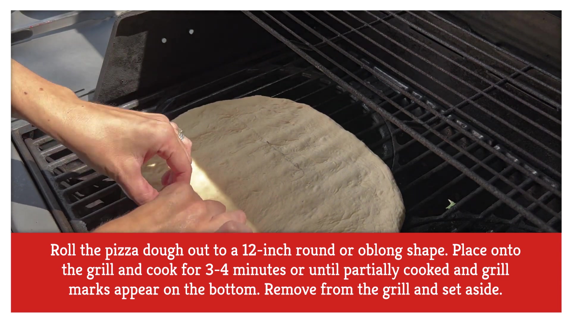 'Video thumbnail for Grilled Cheeseburger Pizza Recipe'