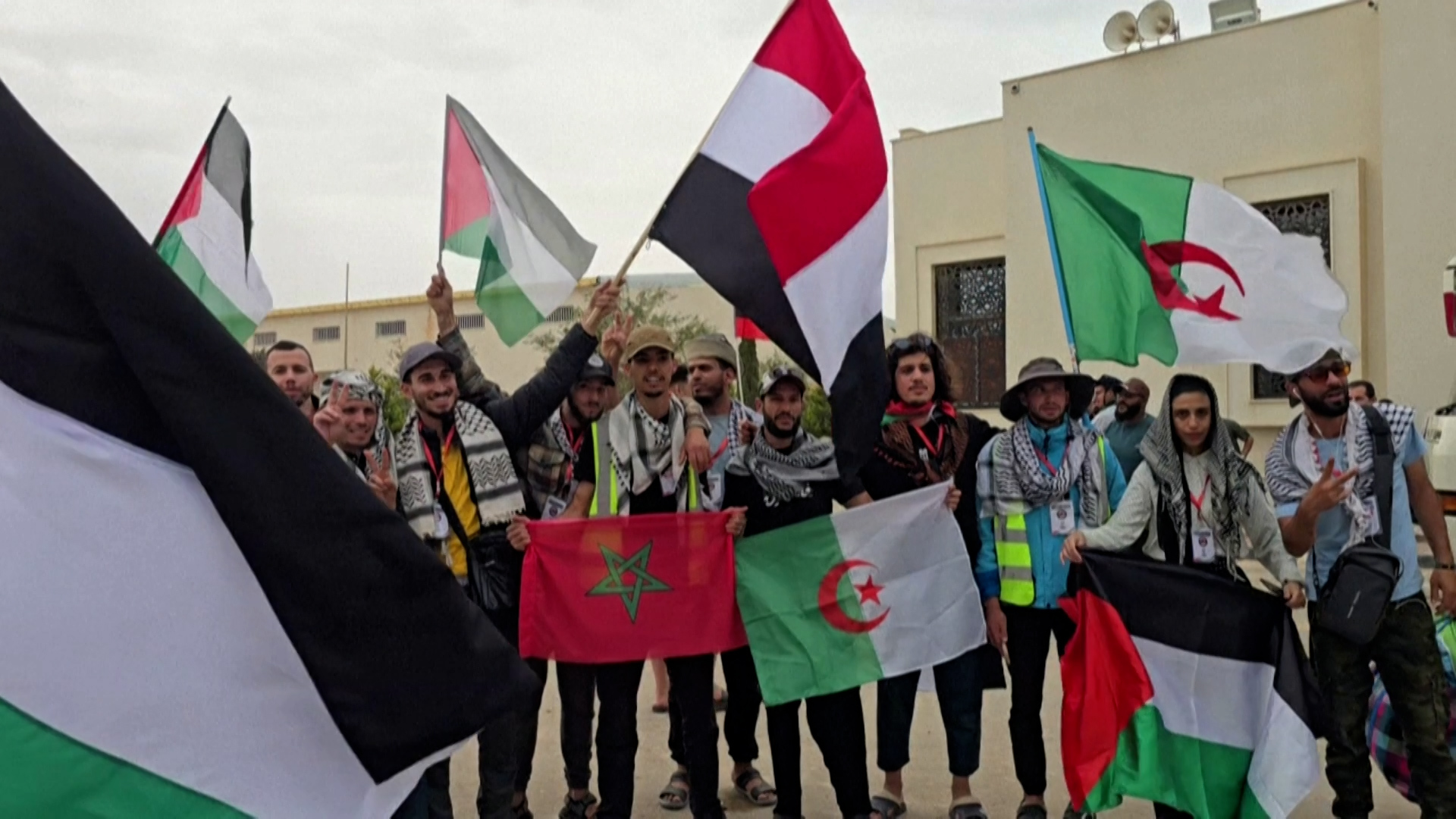 Video thumbnail for Libyan forces detain Gaza land convoy activists at Sirte checkpoint