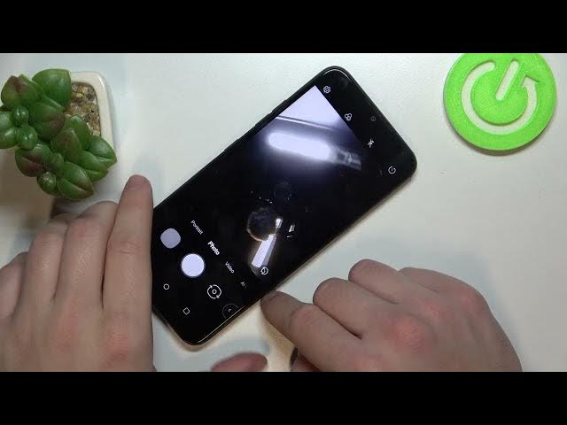Video thumbnail for Take Selfie Using Palm Gesture – LG K41s and Camera Customisations