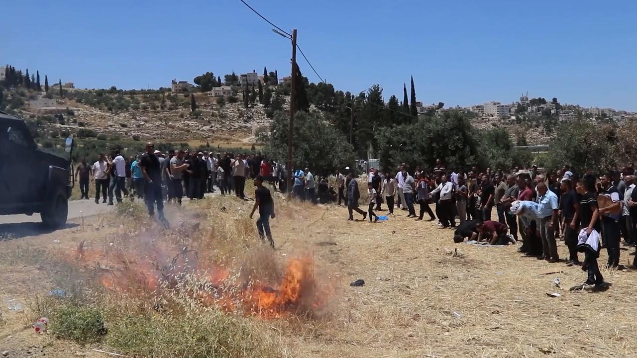 Video thumbnail for Palestinians wounded by Israeli soldiers, settlers during West Bank confrontation.