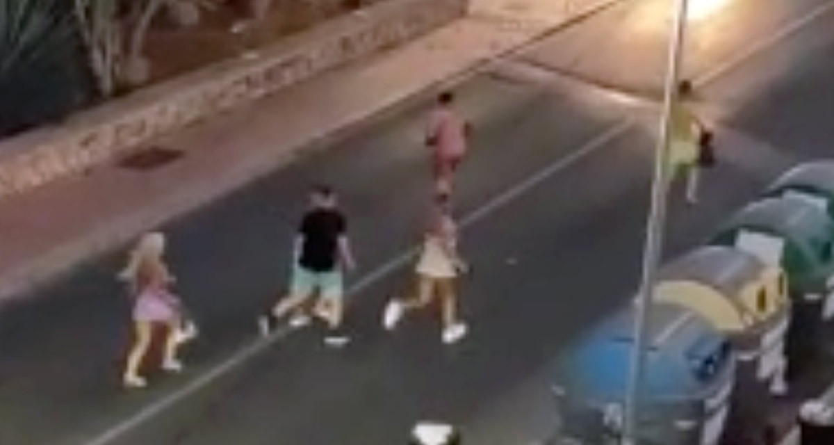 Video thumbnail for Dawn Confrontation: British Tourists and Senegalese Ambulants in Sant Antoni