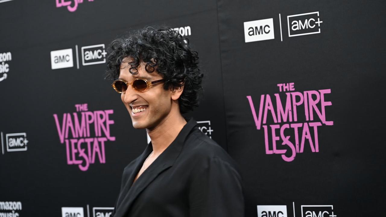 Video thumbnail for "NY: "The Vampire Lestat" Premiere�- Arrivals" 10.