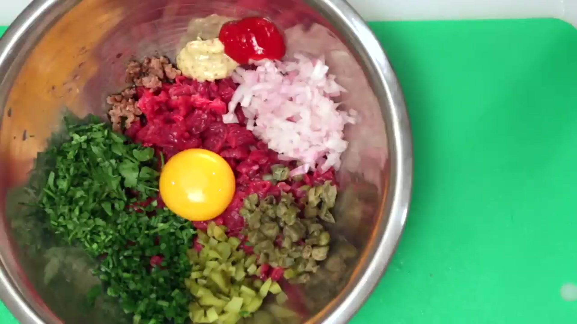 Video thumbnail for French Steak Tartare _ Classic version Vegetarian twist _(720P_HD)