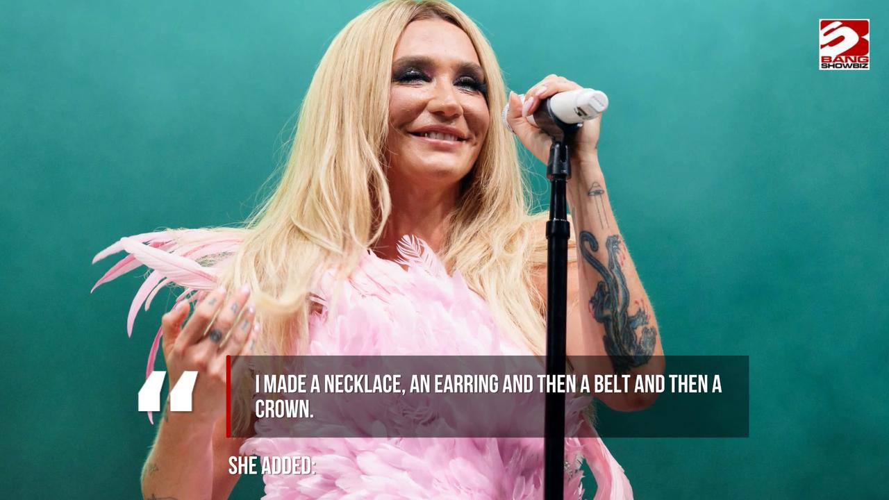 Video thumbnail for Kesha wants your human teeth for her collection - and here's why