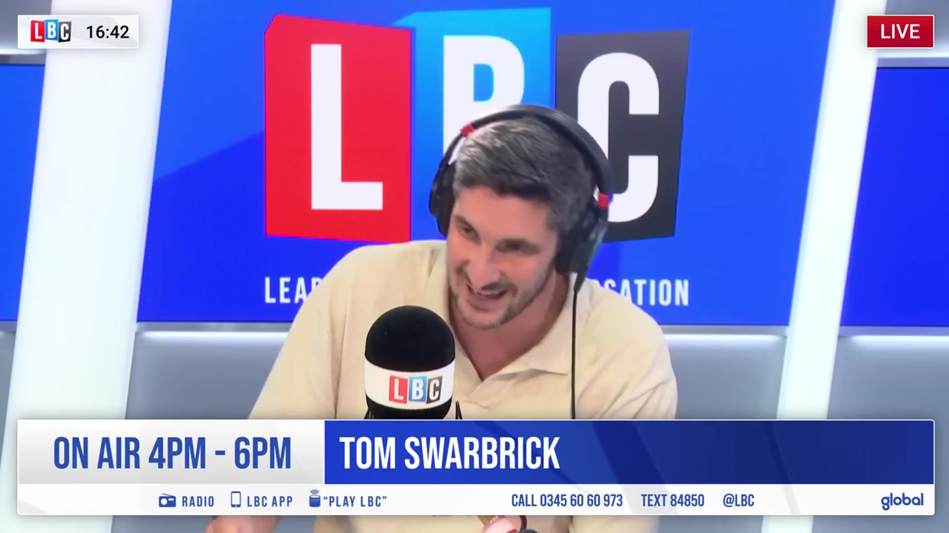 'Video thumbnail for Starmer closes 'groundbreaking' migrant deal with Macron | LBC'
