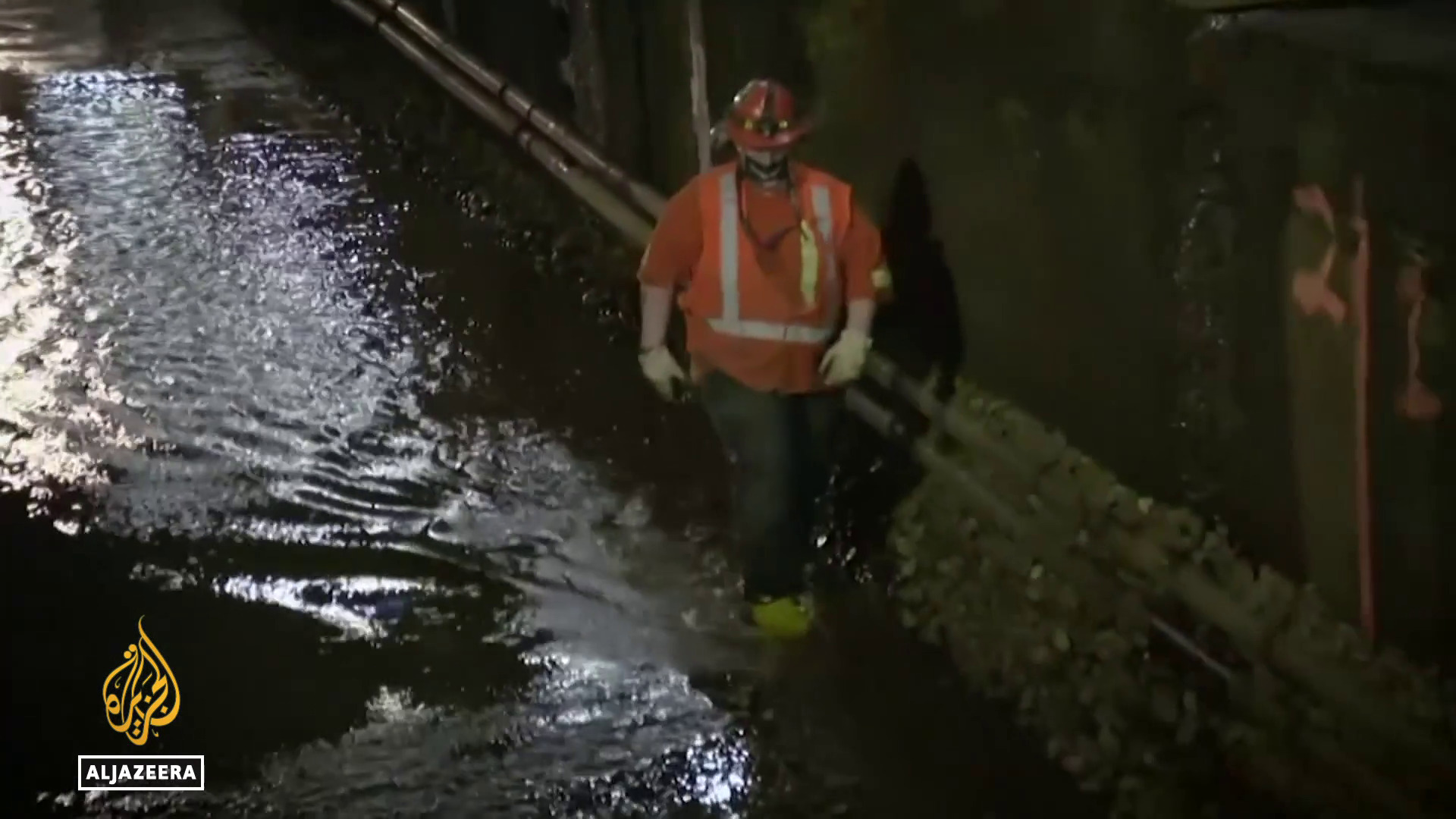 Video thumbnail for $16B New York tunnel stalemate: White House ordered to restore federal funding