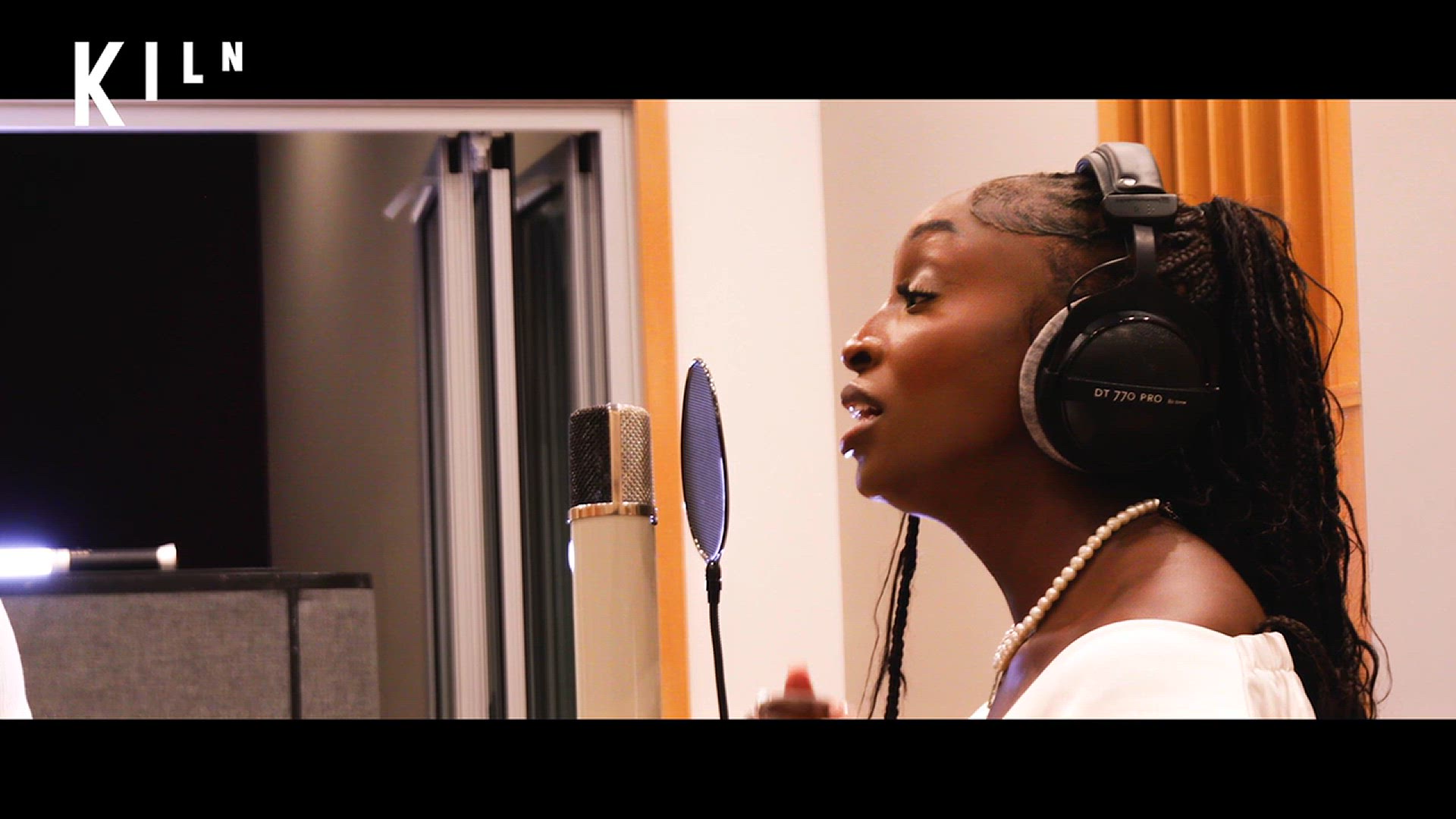 Video thumbnail for Video: Listen to 'If I Believed' From TWO STRANGERS (CARRY A CAKE ACROSS NEW YORK)