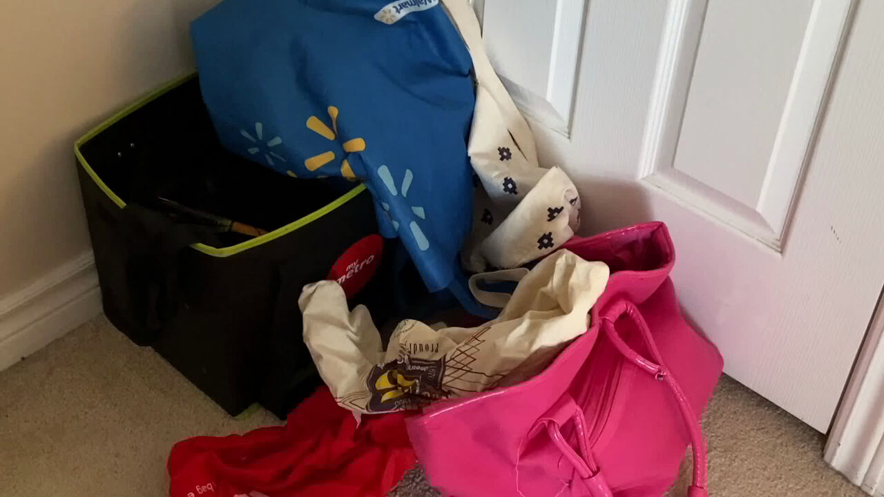 Video thumbnail for Space-saving hacks you'll wish you'd seen sooner!