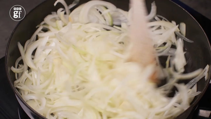 Video thumbnail for Caramelised onions