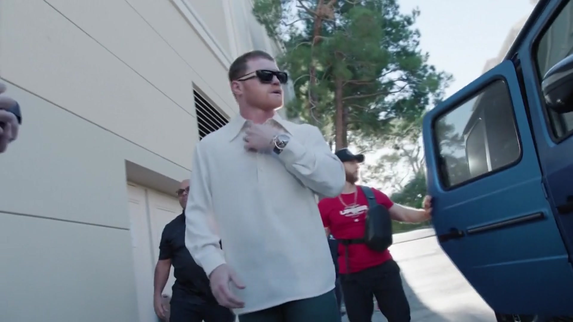 'Video thumbnail for Bud Crawford and Canelo Álvarez had a unique face-to-face encounter'