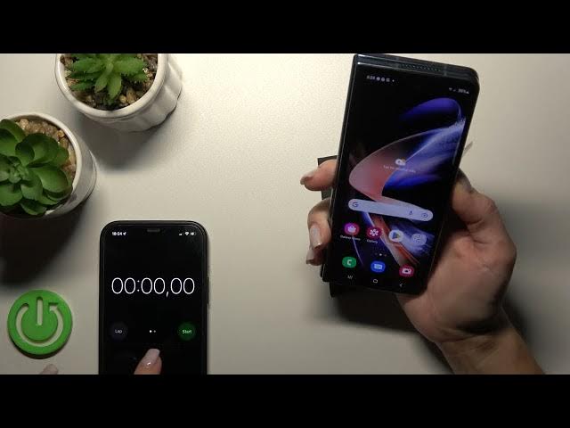 Video thumbnail for Face Unlock: Normal vs Fast in SAMSUNG Galaxy Z Fold 4 – Testing Face Unlock Speediness