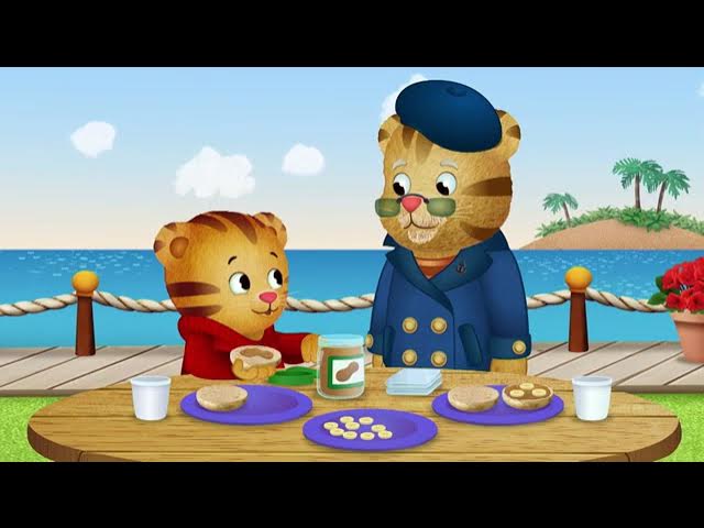 Video thumbnail for Daniel Makes Moon Munchies