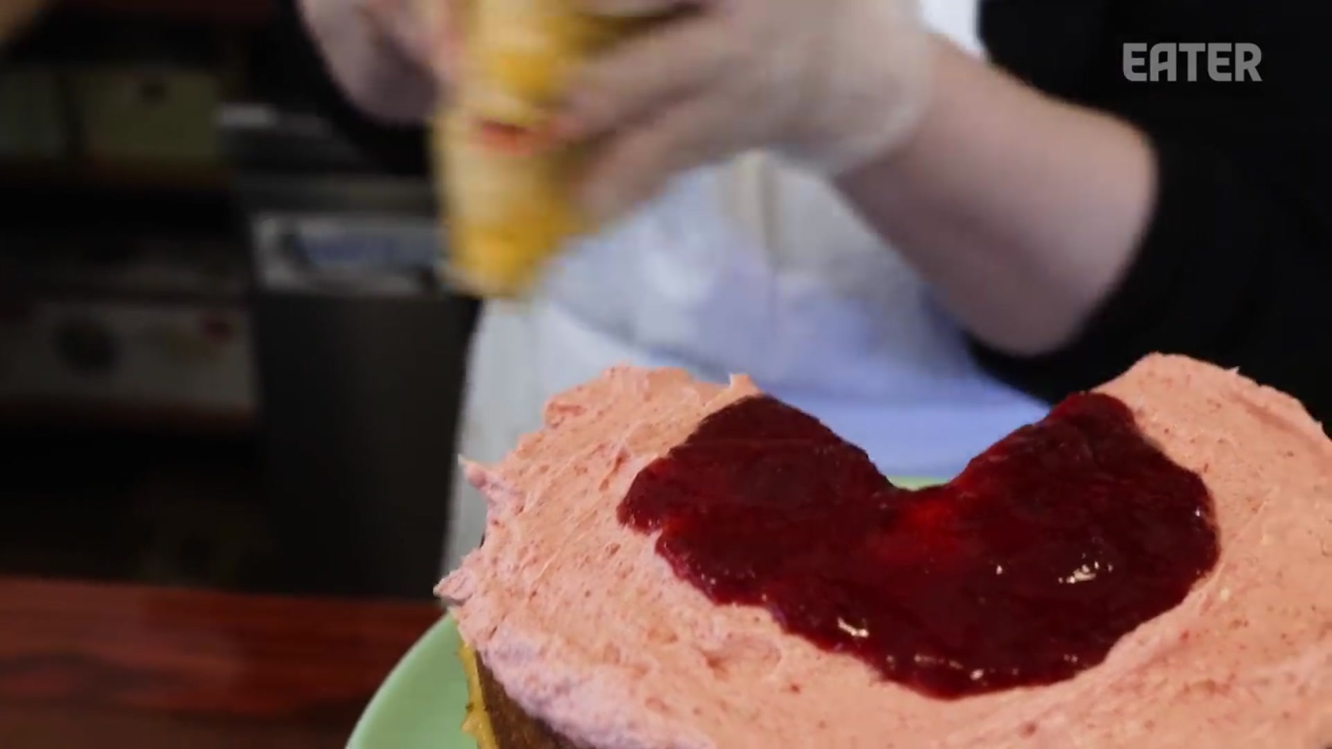 Video thumbnail for This NYC Lunch Spot Sells Out of Its Wildly Popular Turkey Sandwich Every Day The Experts(720P HD)