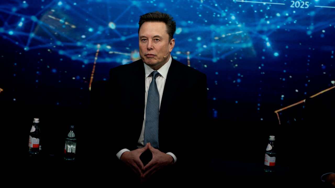 Video thumbnail for Elon Musk says he plans to gift a SpaceX share to every kid in America