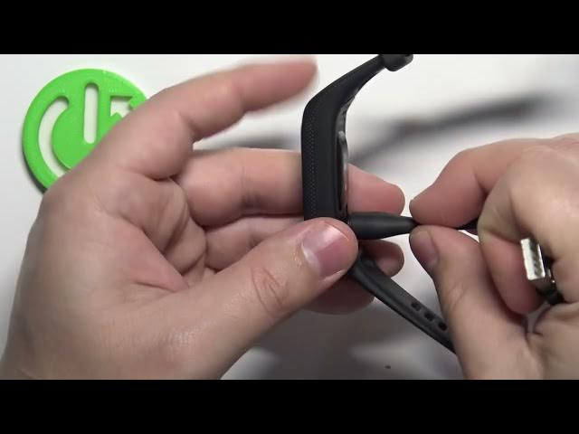 Video thumbnail for How to Charge Garmin Vivosmart 5 - Wired Charging Method for Garmin Vivosmart 5