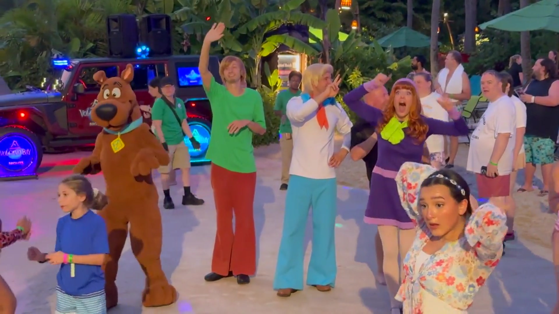 'Video thumbnail for Ghost Clown from Scooby Doo at Volcano Bay Nights'