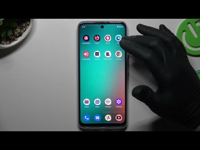 Video thumbnail for How to Use Google Photo Reverse Search in Motorola Moto G73 - Reverse Image Search