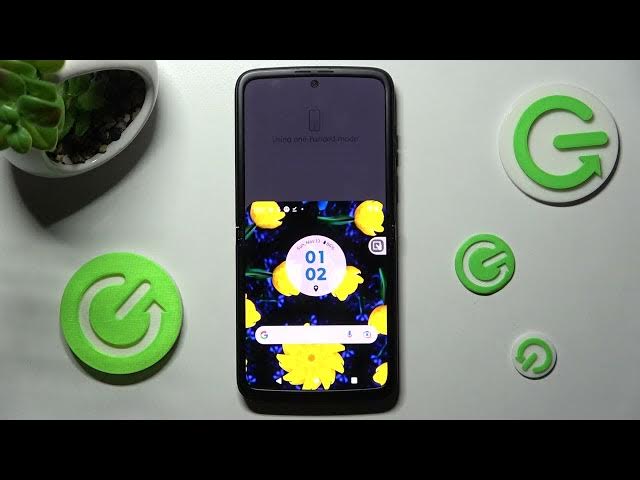 Video thumbnail for MOTOROLA RAZR 2022 - How To Enter One Handed Mode