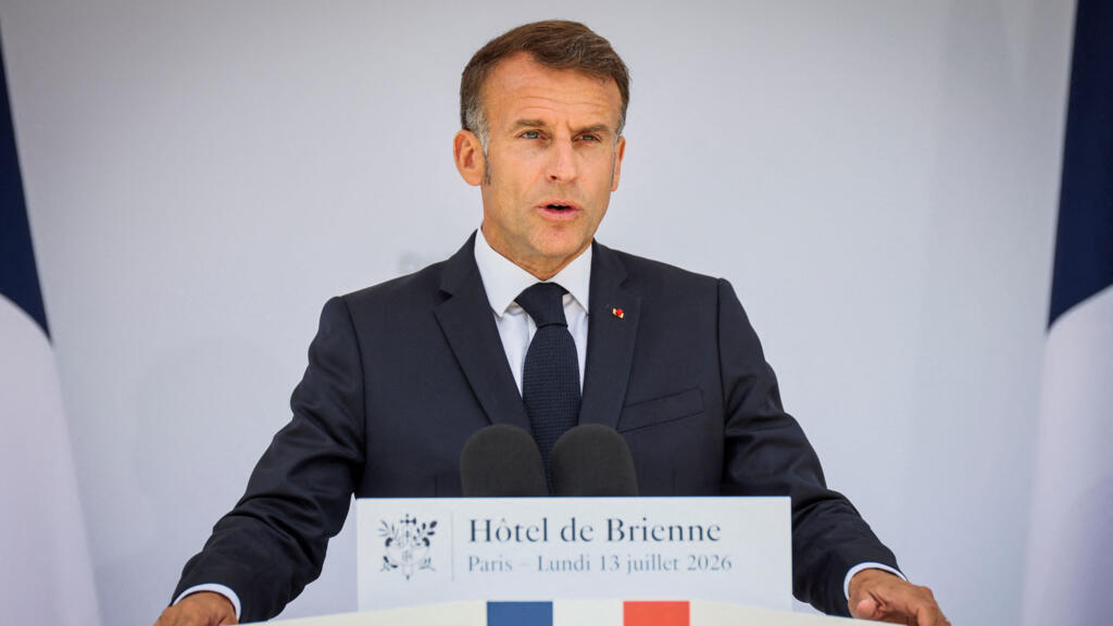 Video thumbnail for In final speech to armed forces, Macron urges European defence porjects