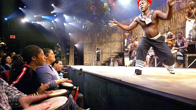 Video thumbnail for Zimbabwe play challenges proposed constitutional changes