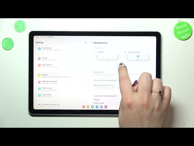 Video thumbnail for How to Set Gestures Navigation in SAMSUNG Tab S6 Lite 2022 - Use Gestures