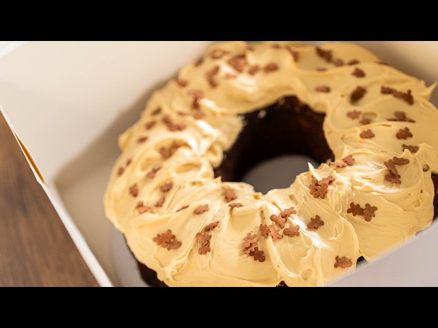 Video thumbnail for The Secret to Perfectly Packaging Bundt Cakes Like a Pro