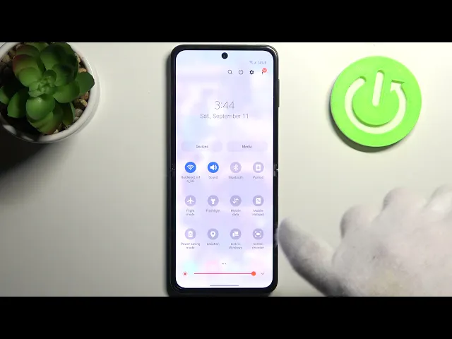 Video thumbnail for How to Change Sound Settings of Screen Recording in SAMSUNG Galaxy Z Flip3 - Set Up Screen Recorder
