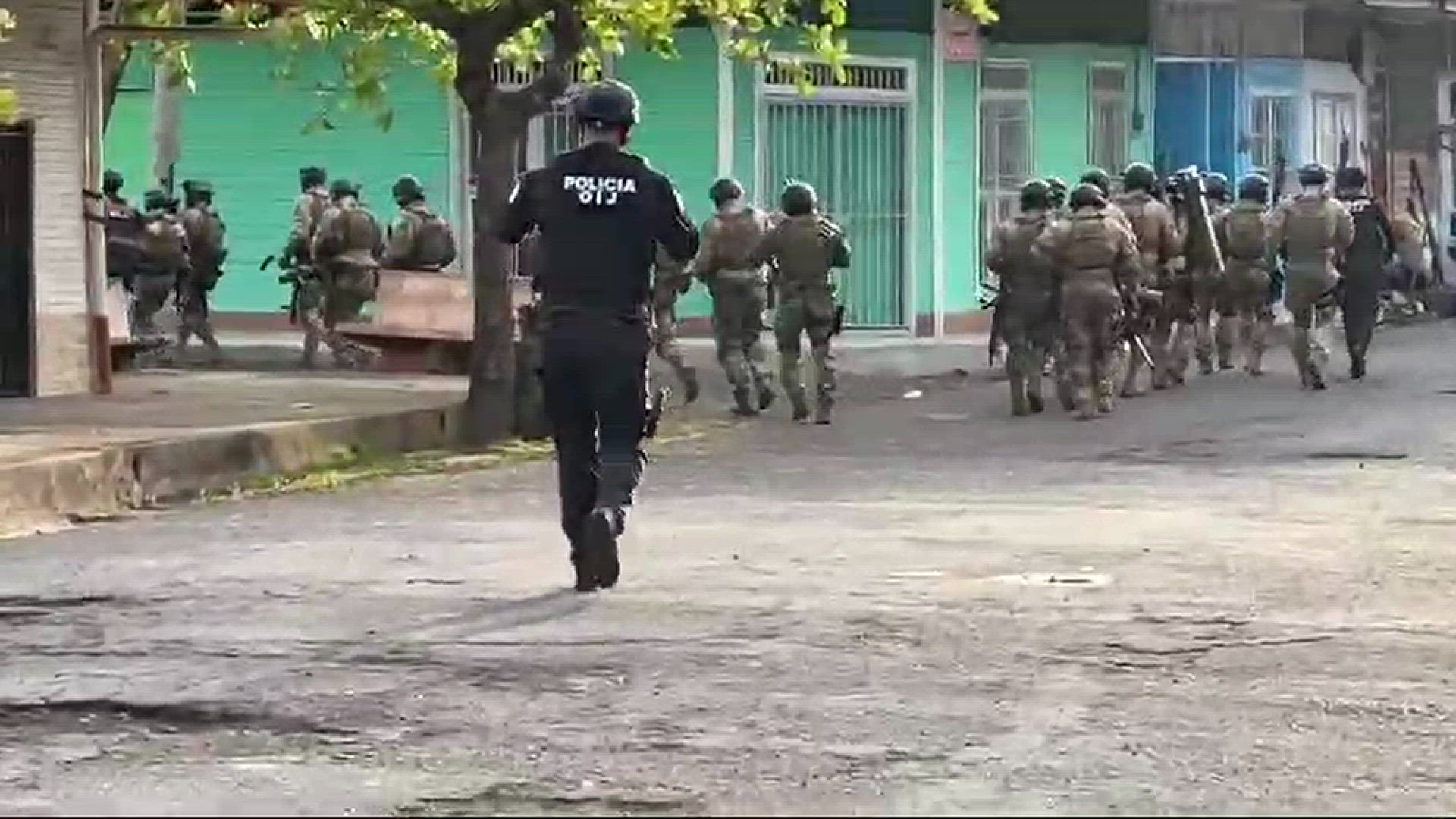 Video thumbnail for Allanamiento en Puntarenas