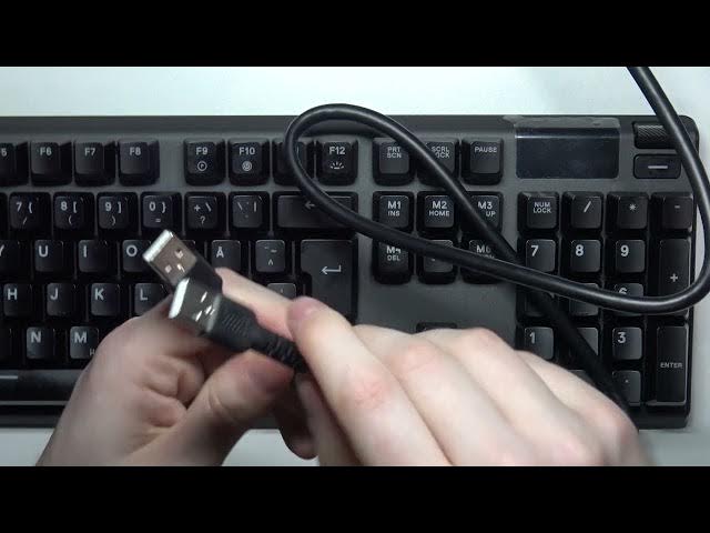 Video thumbnail for Why there's Two USB Cables With Steelseries Apex 7 ?