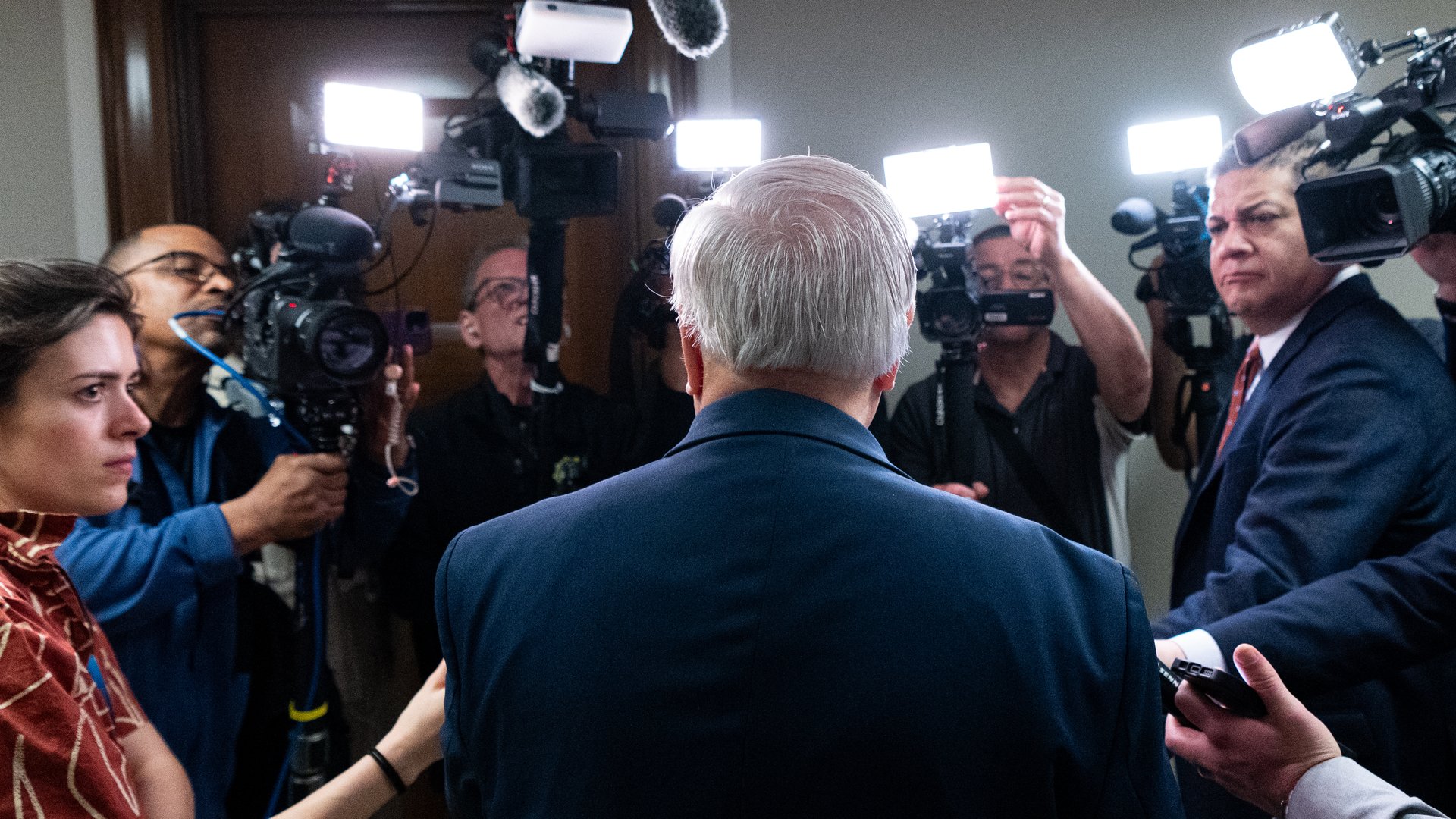 Video thumbnail for Senate returns without Lindsey Graham as South Carolina begins choosing a successor