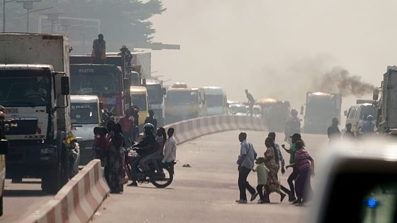 Video thumbnail for A two hour wait for fuel: Kinshasa feels first effects of Middle East war