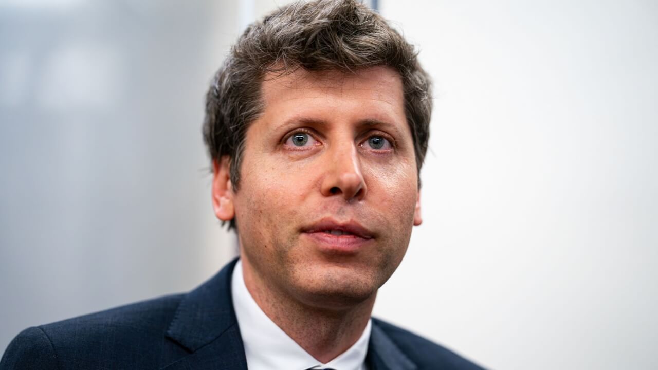 Video thumbnail for OpenAI is adding business users faster than Anthropic, Ramp economist says
