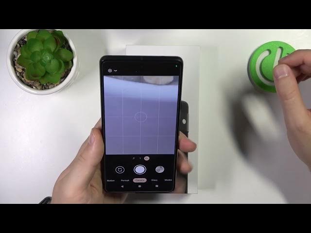 Video thumbnail for How to Set Camera Zoom on GOOGLE Pixel 7