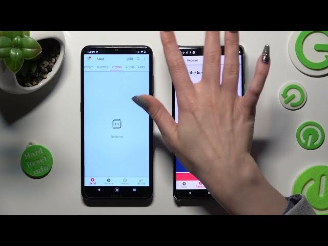 Video thumbnail for How to Move Files from Nokia Device to Motorola Edge X40 - Send Anywhere Application