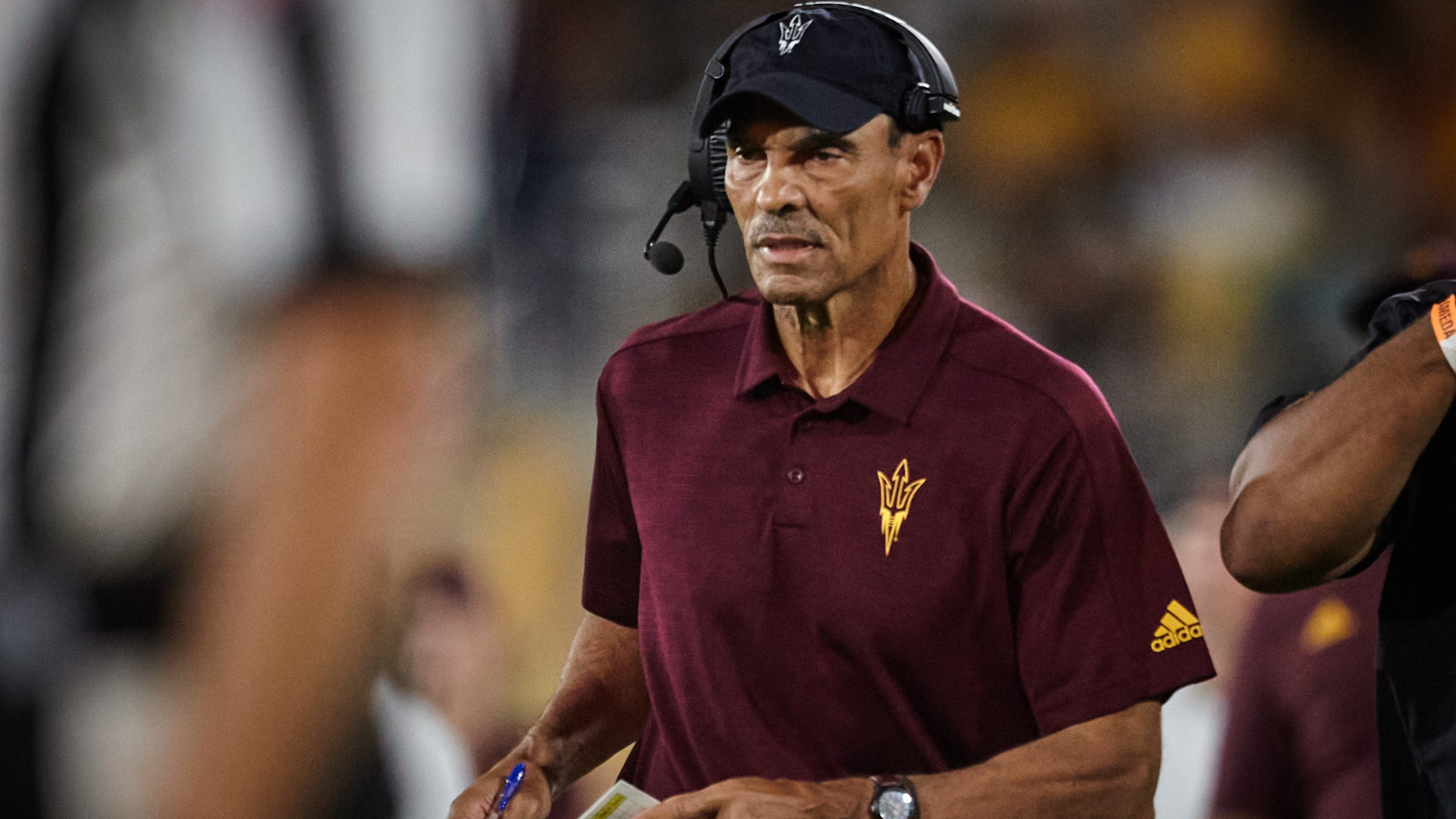 Video thumbnail for Herm Edwards Recalls His First Interception Against Joe Namath