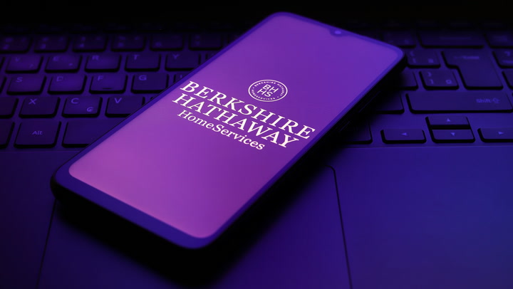 Video thumbnail for Berkshire Hathaway Strikes $6.8 Billion Homebuilder Deal
