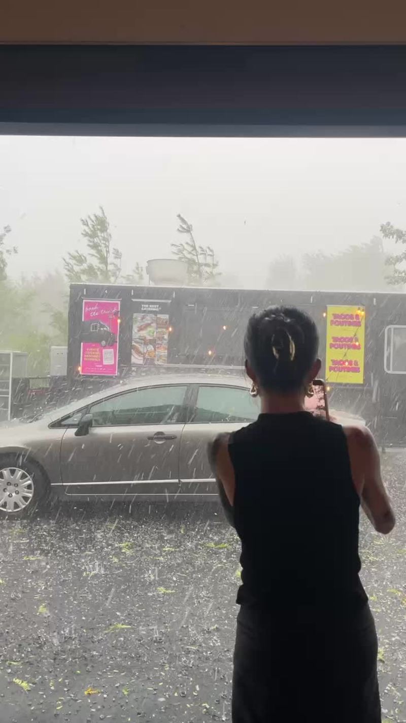 Video thumbnail for Summer Hailstorm Slams Toronto Food Truck Event
