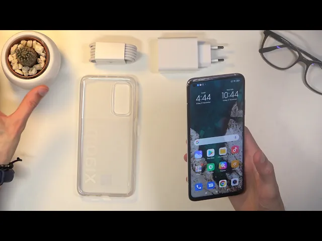 Video thumbnail for Unboxing of XIAOMI Mi 10T Pro – First Impression / Overview