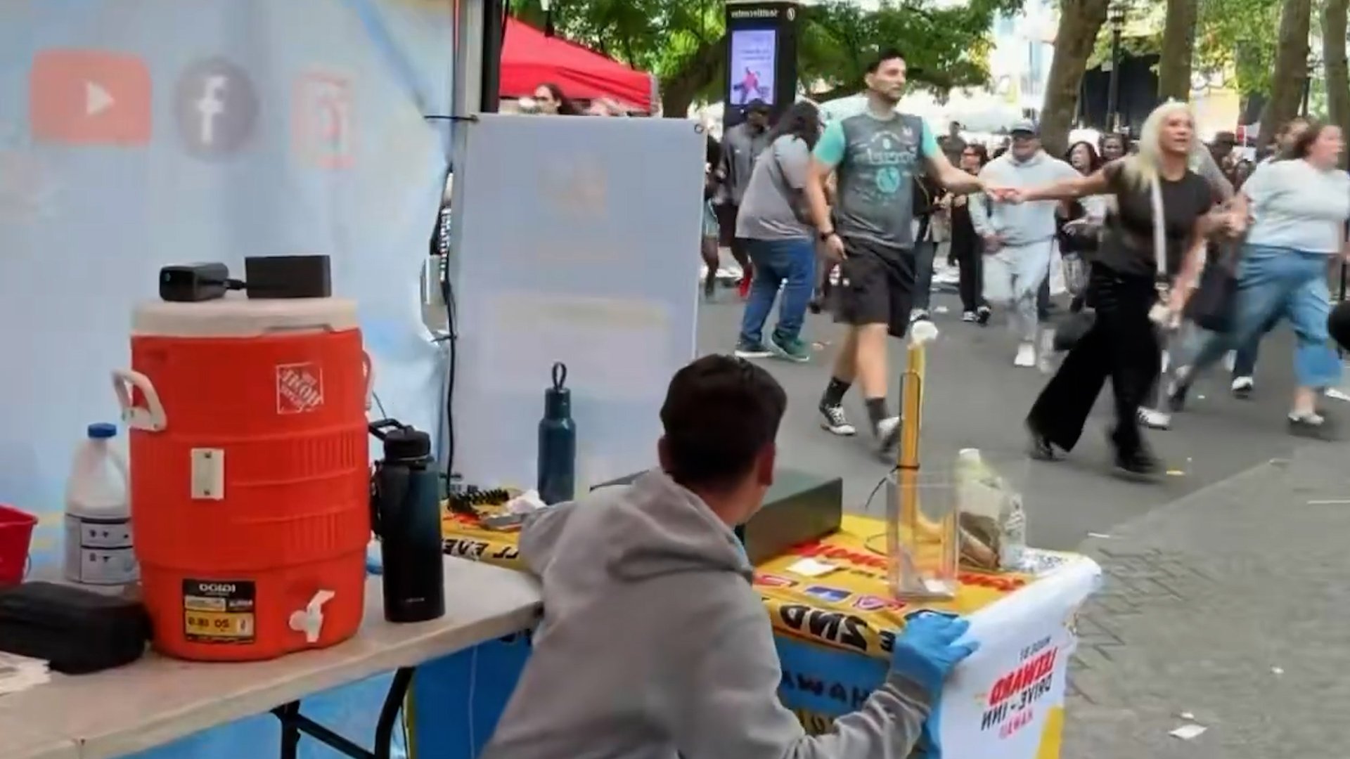 Video thumbnail for Vendor’s livestream captures chaos as gunfire erupts at Seattle Center