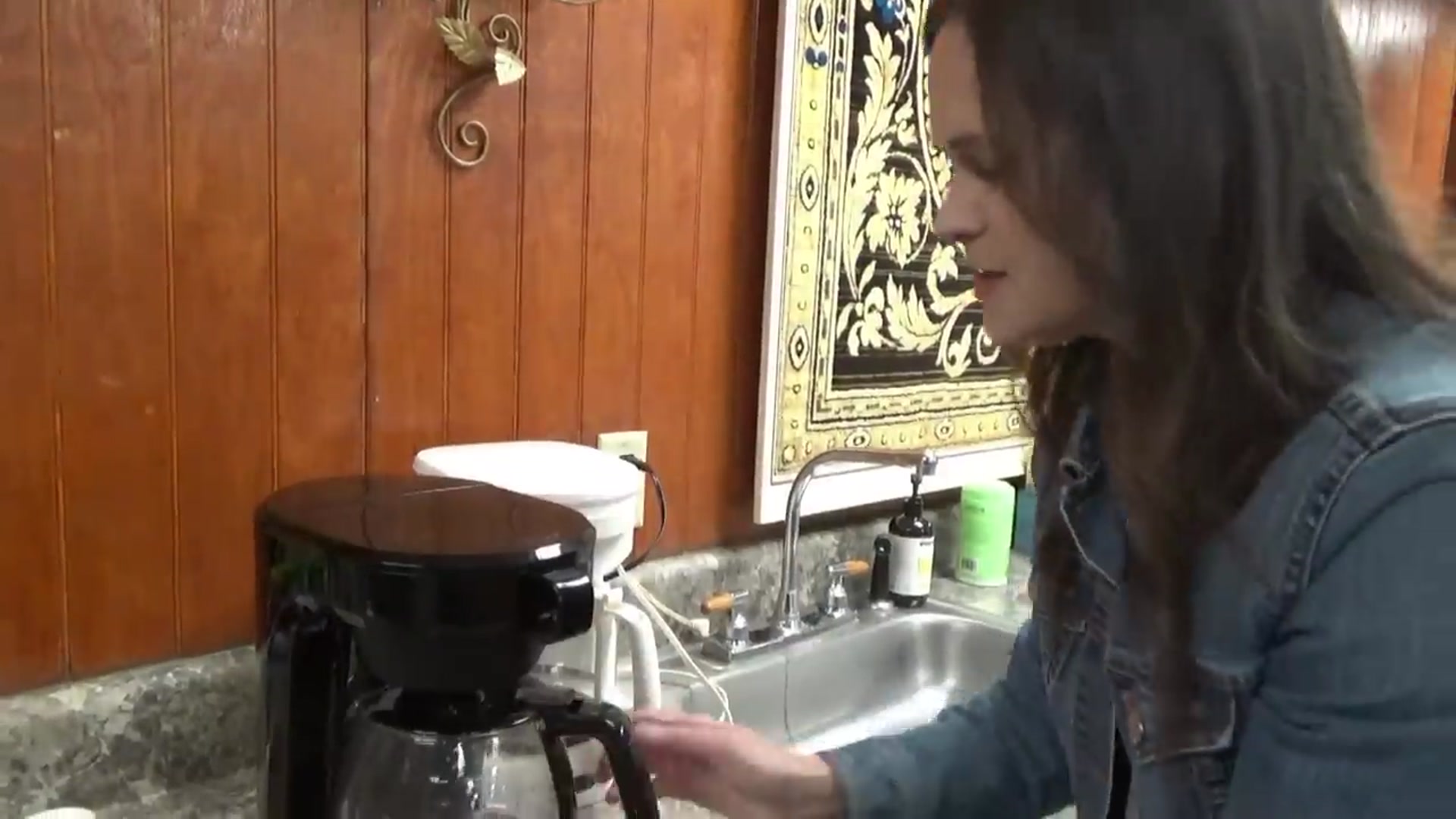 Video thumbnail for I m NOT telling  🎅 Family FAVS  🎄 Comet s White Chocolate Crunch   Our FAVORITE Vintage Soup Recipe(720P HD)