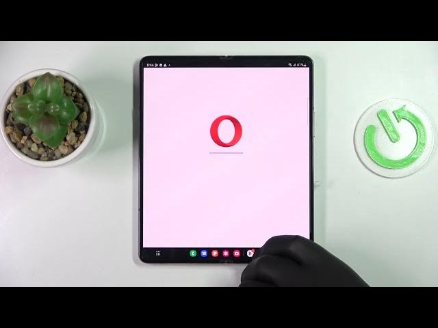 Video thumbnail for SAMSUNG Galaxy Z Fold 4 - How To Install Opera browser