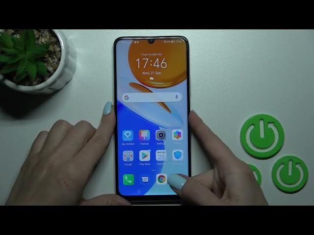 Video thumbnail for Honor X7 - Change Lock Screen Wallpaper